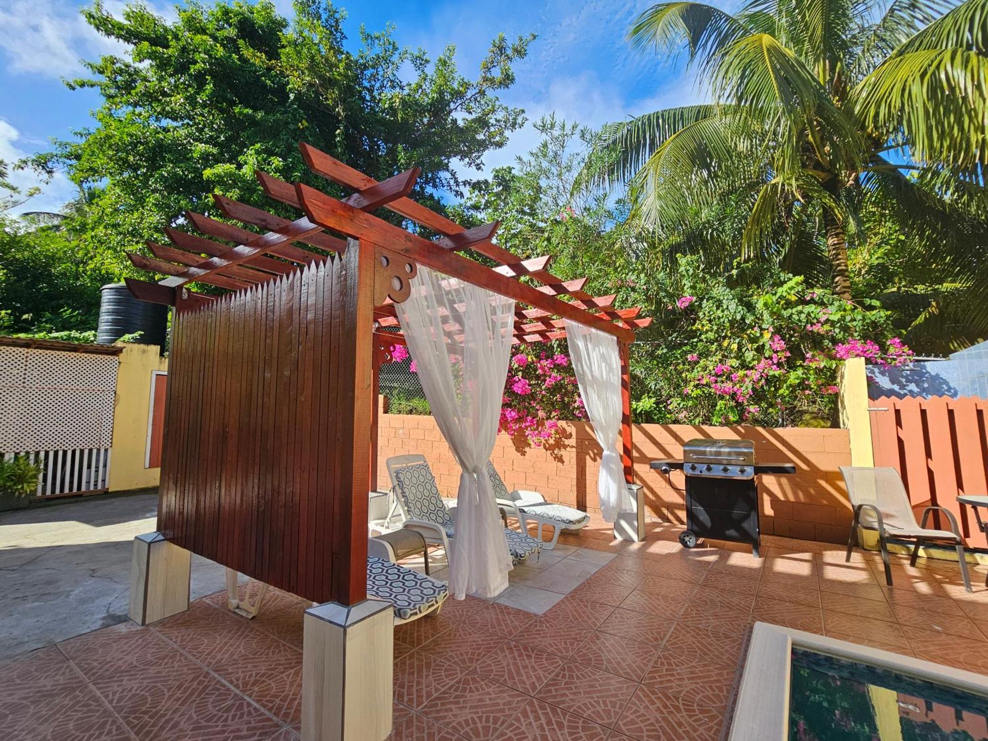דירות Anse La Raye Royal Escape - 2 מראה חיצוני תמונה