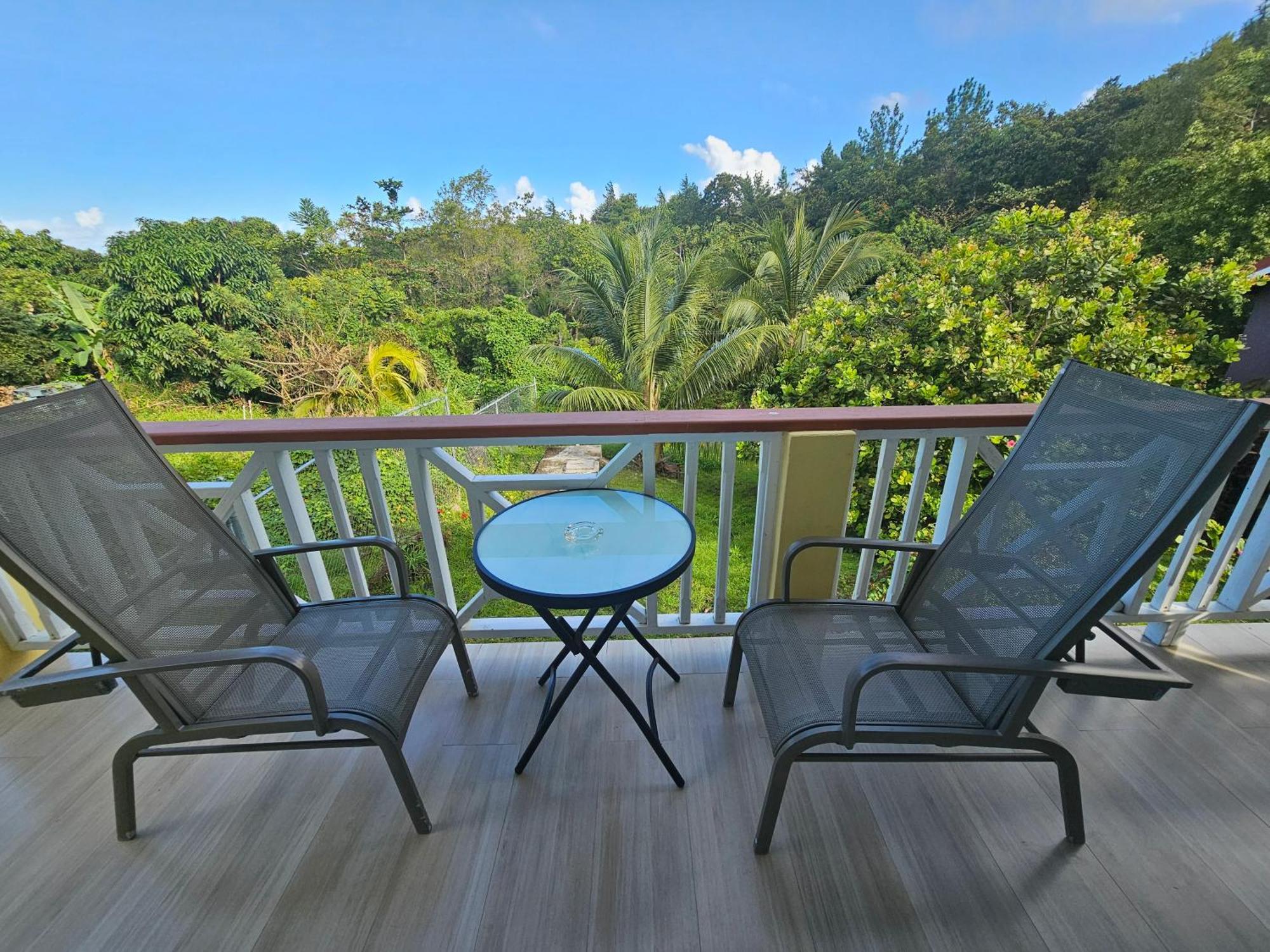 דירות Anse La Raye Royal Escape - 2 מראה חיצוני תמונה
